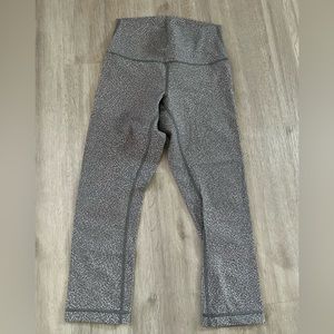 Wunder under high rise crop 21” size 6